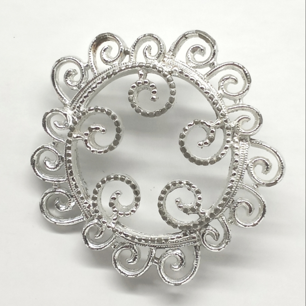 Vintage 1971 Sarah Coventry Silvertone Brooch Open Filligree Metal Work Signed